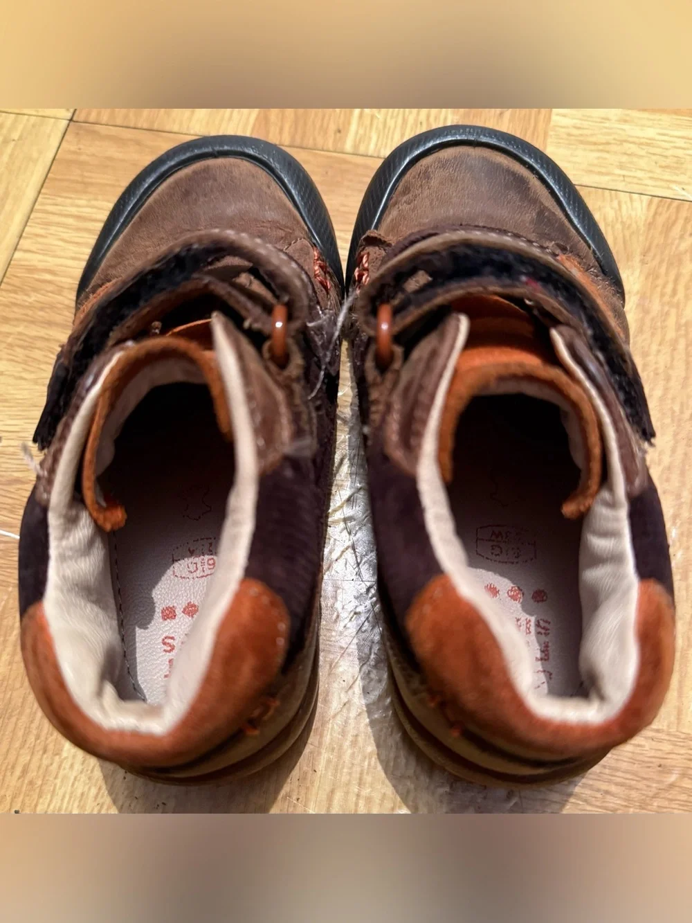 Clarks First Shoes Toddler Boys Brown Leather Suede Mid Top Boots Size 7 MW
